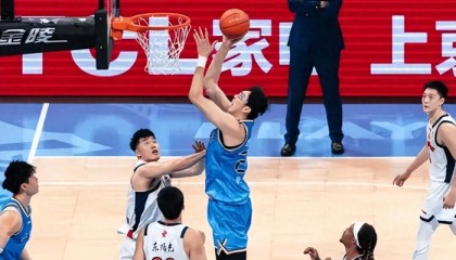 开云集团-杜锋赛后爆雷人言论！名记：这样说不合适，球迷：荣誉不是甩责的借口|北京队|广东男篮|北京首钢|赛季|广东队_新浪体育_新浪新闻